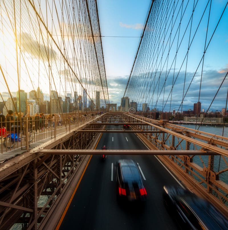 Brooklyn Bridge editorial image. Image of street, building - 130758205