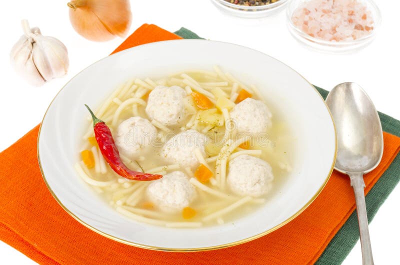 Broth with noodles and meat balls photo studio fotografia stock libera da diritti