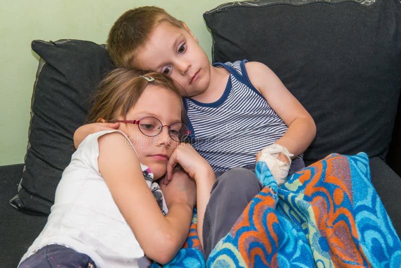 Brother And Sister Watch Tv Stock Image Image Of Indoors Enjoyment 