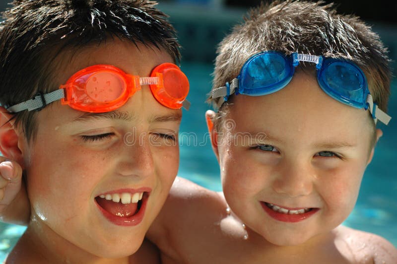 Brothers in matching goggles