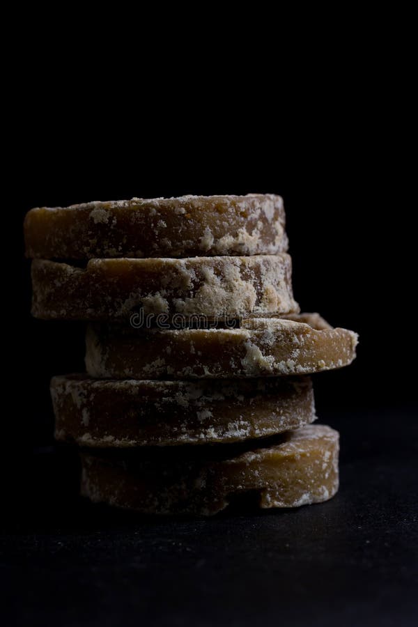 Brown sugar and palm sugar stock image. Image of black 136925333