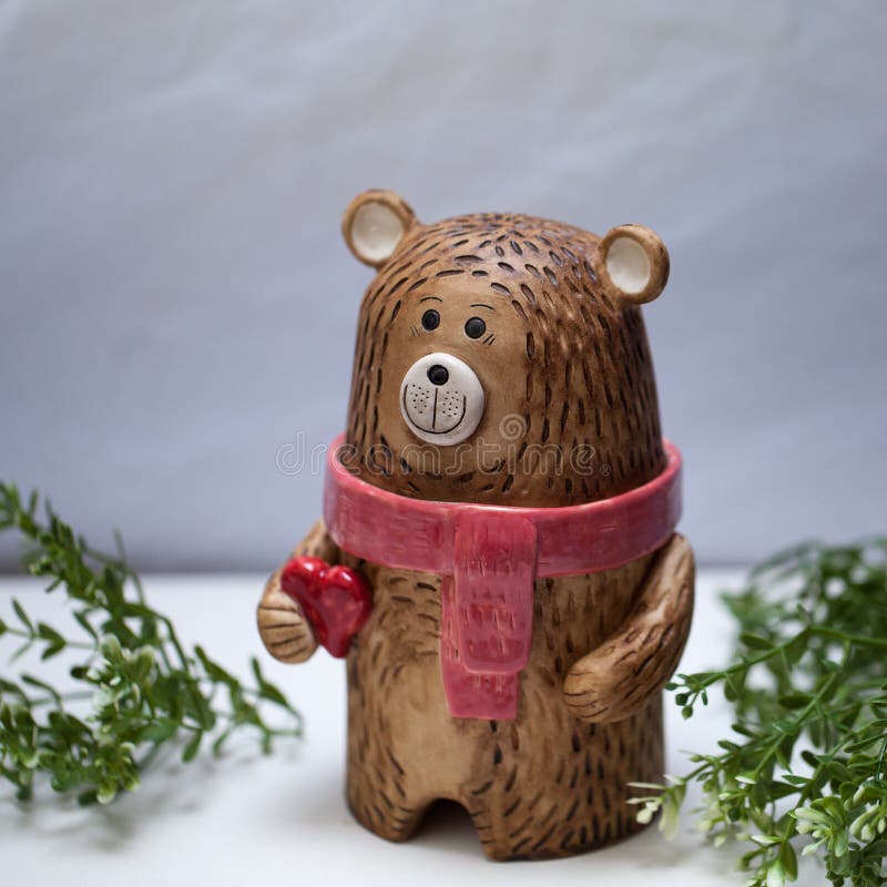 https://thumbs.dreamstime.com/b/brown-teddy-bear-ceramic-adorable-cookie-jar-kitchen-storage-hand-painted-container-decor-218069810.jpg