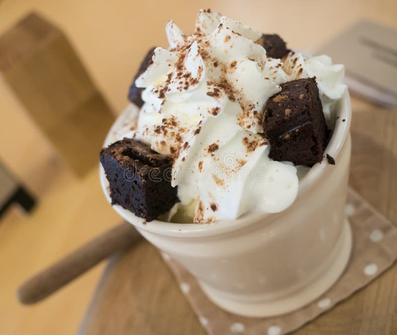 'brownie' et glace photos stock 'brownie' et glace photos stock