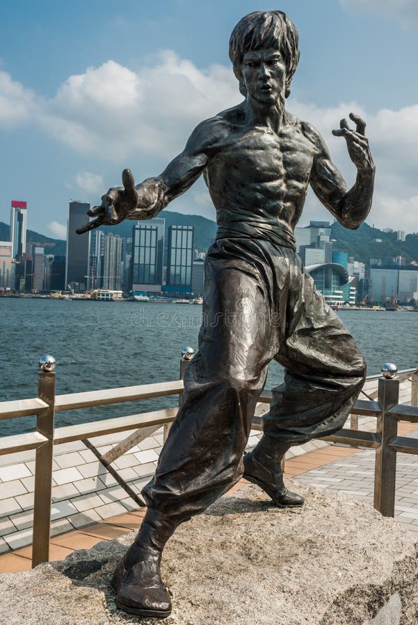 Bruce Lee Statue Avenue of Stars Tsim Sha Tsui Kowloon Hong Kong Editorial  Stock Image - Image of china, kowloon: 50614629