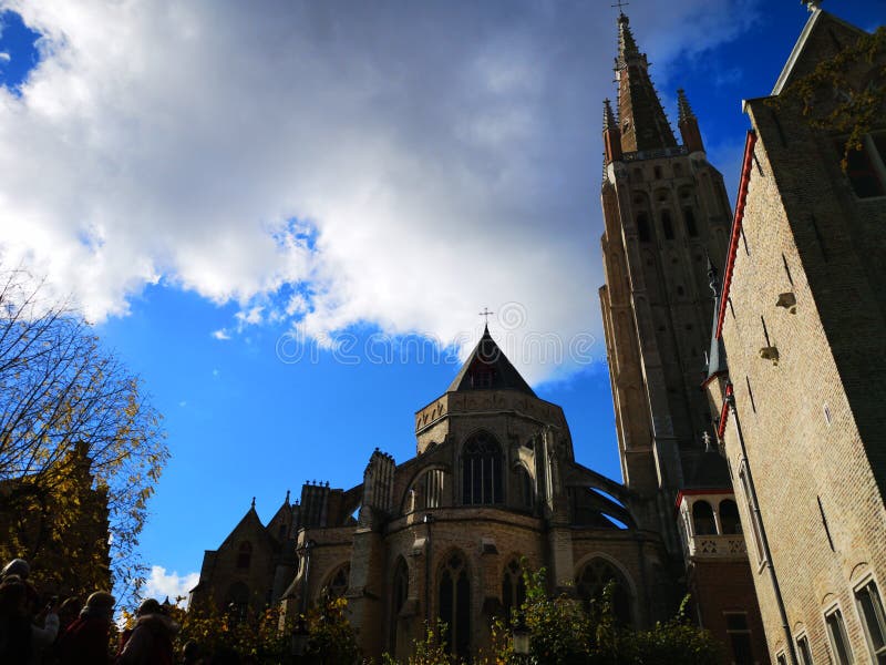 Bruges, Bruges, Belgio Bruges, Belgio Città medioevale Chiesa della nostra signora Bruges Onze Lieve Vrouw Brugge fotografia stock libera da diritti Bruges, Bruges, Belgio Bruges, Belgio Città medioevale Chiesa della nostra signora Bruges Onze Lieve Vrouw Brugge fotografia stock libera da diritti
