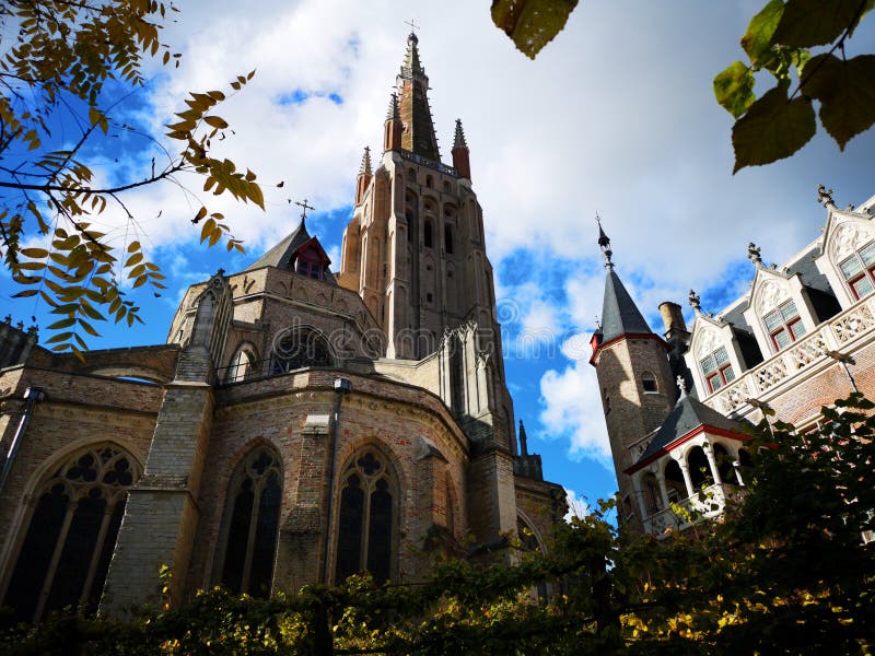 Brugge, Brugge, België Brugge, België Middeleeuwse stad Kerk van Onze Dame Bruges Onze Lieve Vrouw Brugge stock fotografie Brugge, Brugge, België Brugge, België Middeleeuwse stad Kerk van Onze Dame Bruges Onze Lieve Vrouw Brugge stock fotografie