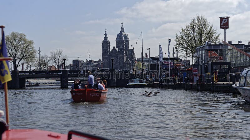 Bruggen en boten in Amsterdam stock afbeelding Bruggen en boten in Amsterdam stock afbeelding