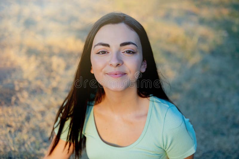 Petite fille de surprise photo stock. Image du beau, femelle - 19890640