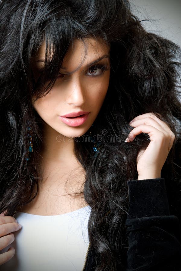Brunette lindo novo fotos de stock royalty free Brunette lindo novo fotos de stock royalty free