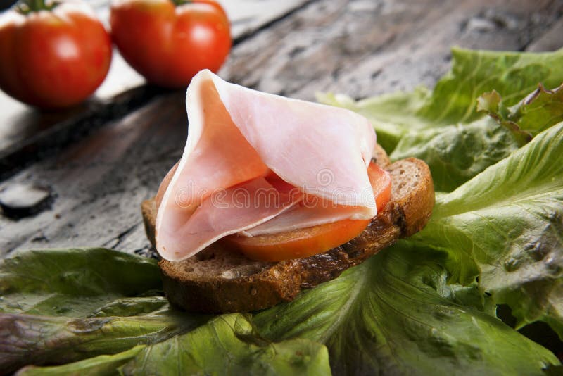 Bruschetta Con Il Prosciutto Di Parma Immagine Stock Immagine di