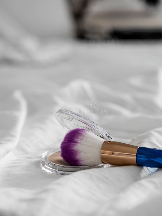 Brush and Pressed Powder on a White Fabric Surface Stock Photo Image of people, fashion 256459796