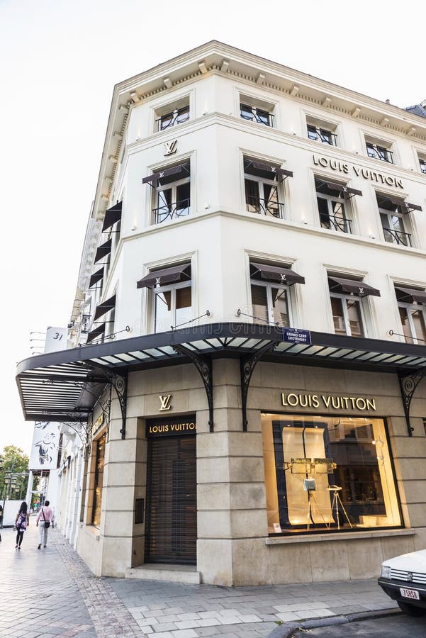 Louis Vuitton Shop In Brussels, Belgium Editorial Photography - Image of boutique, shopping ...