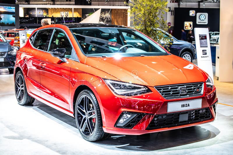 samenvoegen wat betreft Oude man Red Seat Ibiza FR, Brussels Motor Show, 5th Gen, MK5, MQB A0 Platform,  Supermini Car Produced by SEAT Editorial Stock Photo - Image of platform,  motorshow: 168130288