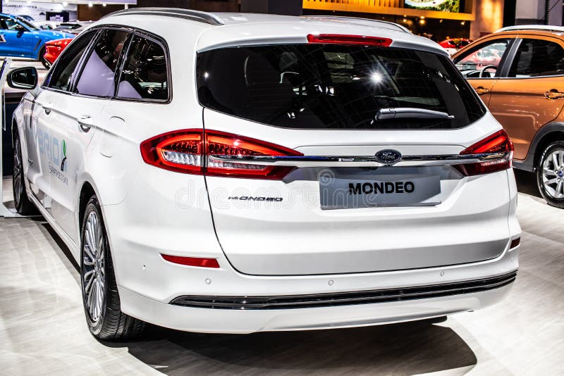spacious family cars spacious family cars