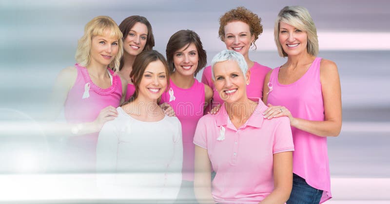 Brustkrebsfrauen mit Übergang lizenzfreie stockbilder Brustkrebsfrauen mit Übergang lizenzfreie stockbilder