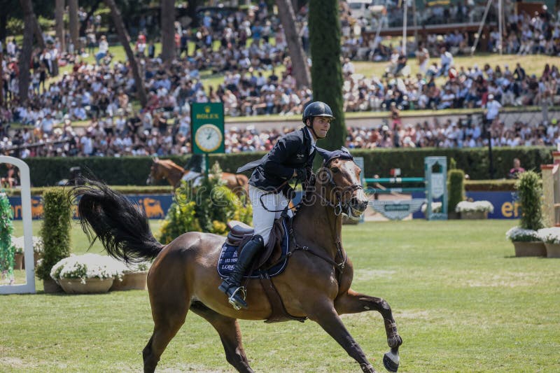 Bryan balsiger sui στα 90deg csio roma 2023. ρώμη ιταλία 28η μαΐου 2023 : ρώμη rolex grand prix 2023 διεθνές ιππικό άλμα πιαζά di siena. πρώτος γύρος ιππασία bryan balsiger suin in action στην παιδική χαρά κατά τη διάρκεια του διαγωνισμού