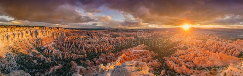 Bryce Canyon sunrise panoramic view