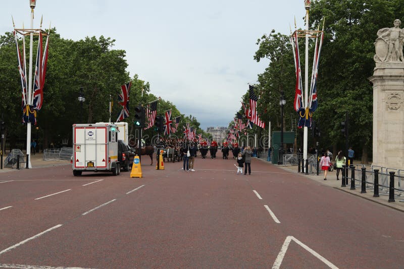 Brytyjskie usa flagi buckingham palace zdjęcia stock Brytyjskie usa flagi buckingham palace zdjęcia stock