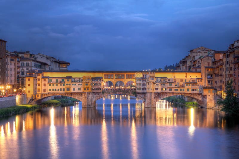 Brücke in Florenz, Italien lizenzfreie stockfotos Brücke in Florenz, Italien lizenzfreie stockfotos