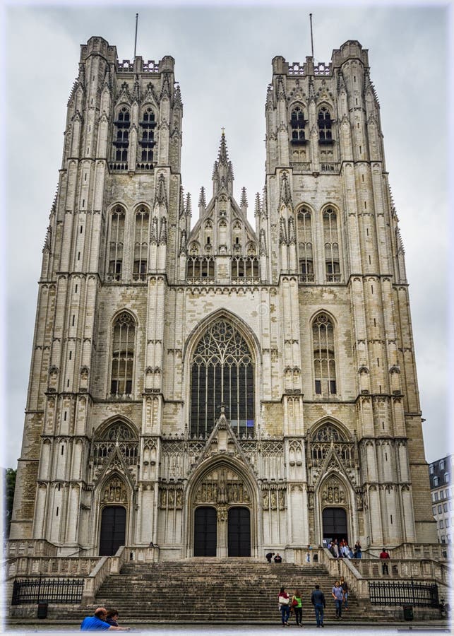 Brüssel-Kathedrale von St Michael und von St. Gudula lizenzfreies stockfoto Brüssel-Kathedrale von St Michael und von St. Gudula lizenzfreies stockfoto