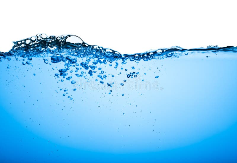 Vzduchové bubliny v modrej vody.
