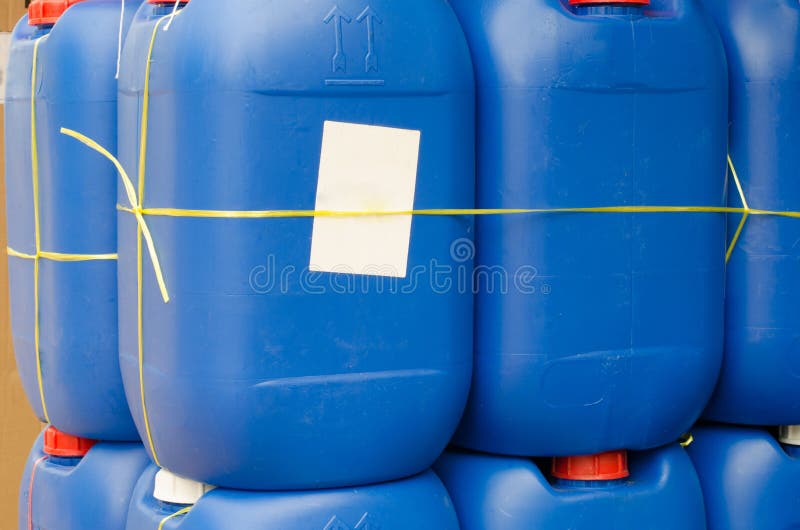 Bubel błękitny plastikowy galon obraz stock Bubel błękitny plastikowy galon obraz stock