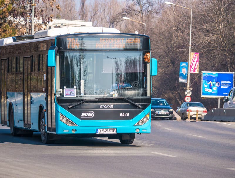 Airport shuttle bus 784 belonging to Bucharest Transit Corporation Societatea de Transport