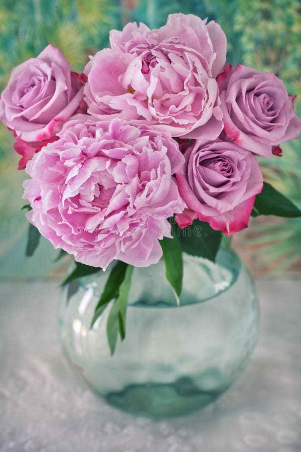 Buchet frumos din flowers Compoziție florală de Closeup cu peonies roz royalty free stock photos