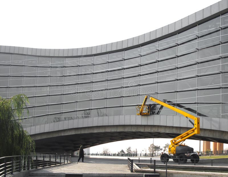 Bucket truck & Modern building