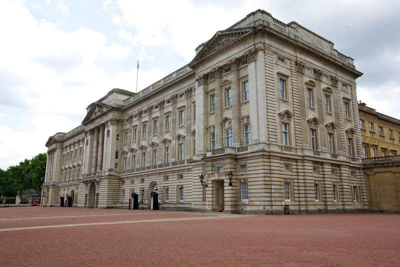 Buckingham Palace stock image. Image of architecture - 16012135