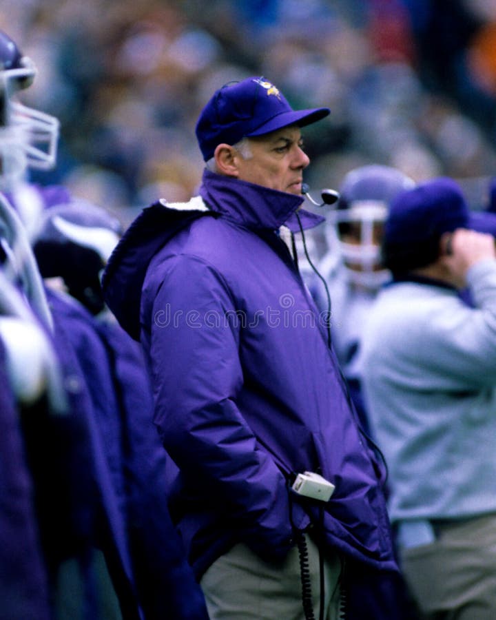 bud-grant-minnesota-vikings-former-head-coach-image-taken-slide-39072699.jpg