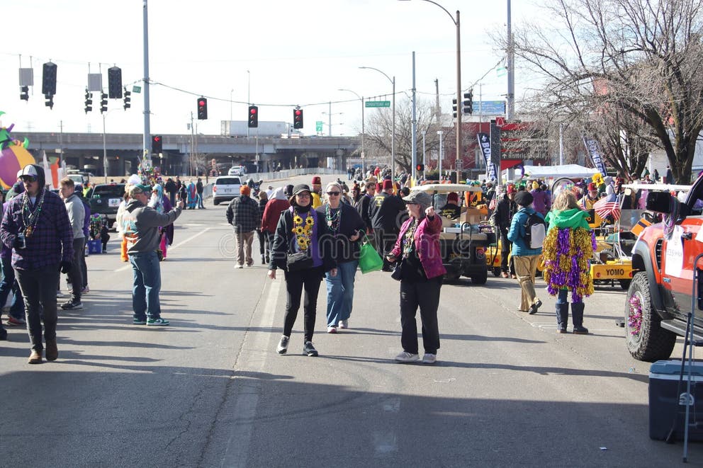 mardi gras parade length