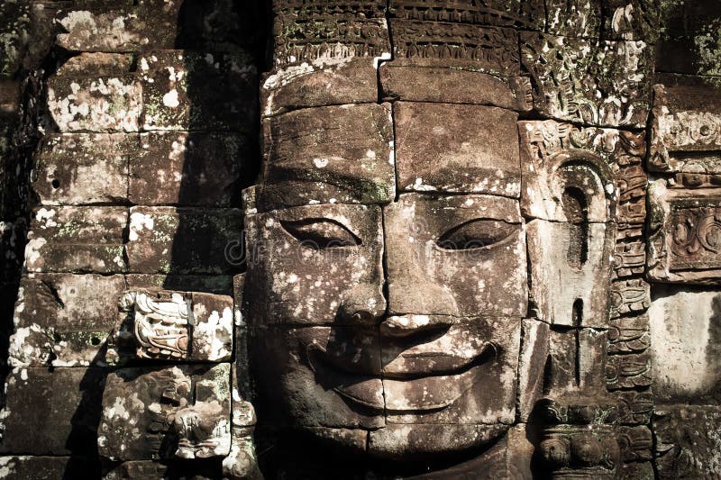 Buda hace frente del templo de Bayon en Angkor Wat camboya fotos de archivo libres de regalías Buda hace frente del templo de Bayon en Angkor Wat camboya fotos de archivo libres de regalías