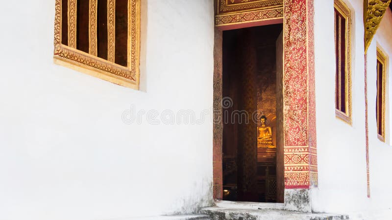 A Buda, Phra Singha em Wat Phra Singh Woramahaviharn imagem de stock royalty free