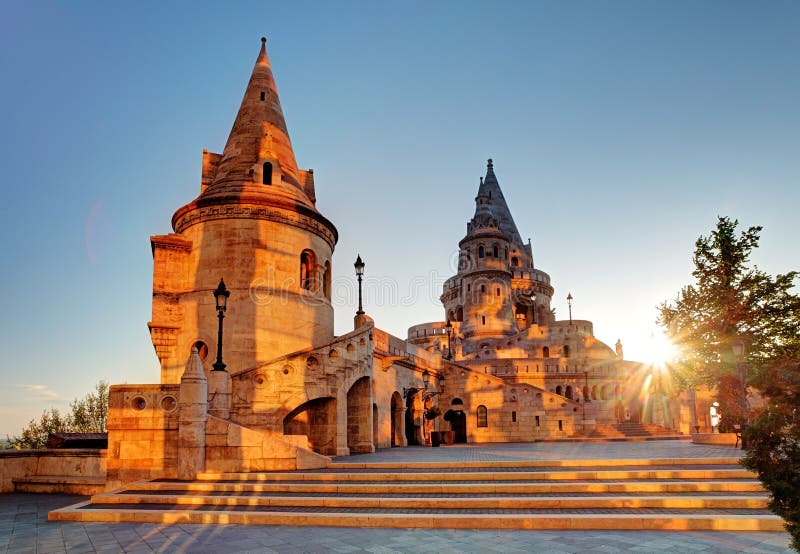 Budapest - Fisherman bastion at sunrise