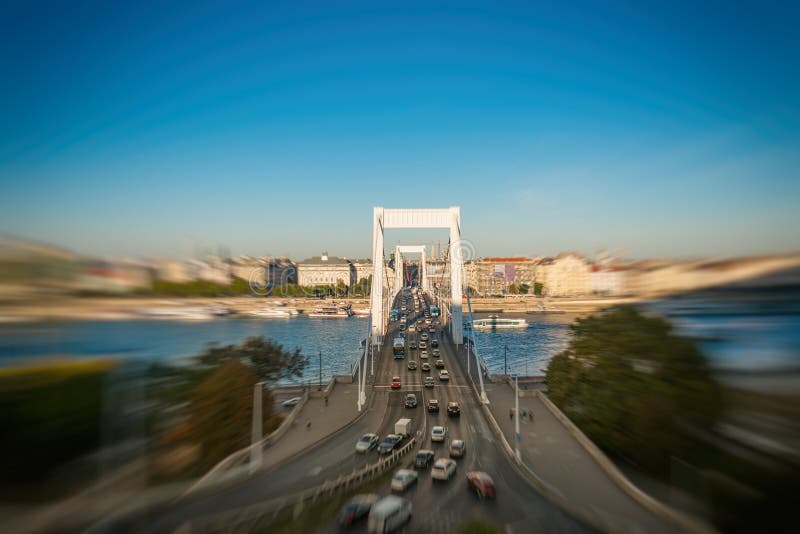 Elisabeth Bridge Erzsebet hid connecting Buda and Pest across the River Danube stock images Elisabeth Bridge Erzsebet hid connecting Buda and Pest across the River Danube stock images
