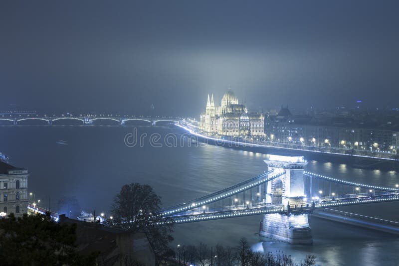 Budapest At Night, Hungary, View On The Chain Bridge and the Par royalty free stock photos Budapest At Night, Hungary, View On The Chain Bridge and the Par royalty free stock photos