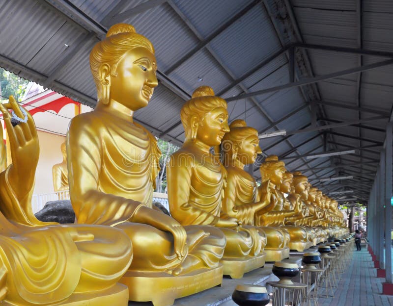Золотистые buddas стоковая фотография