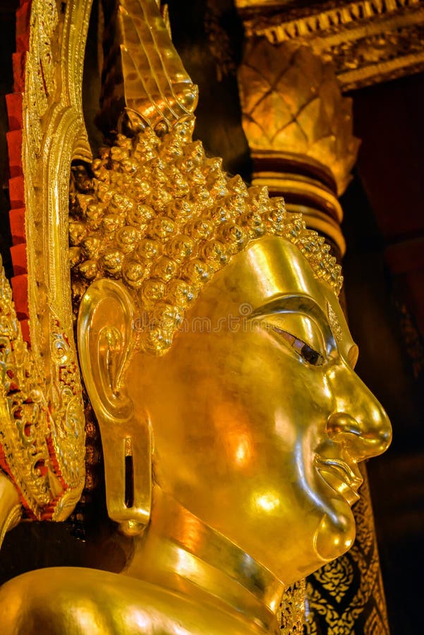 buddha chinnaratphra royaltyfria foton buddha chinnaratphra royaltyfria foton