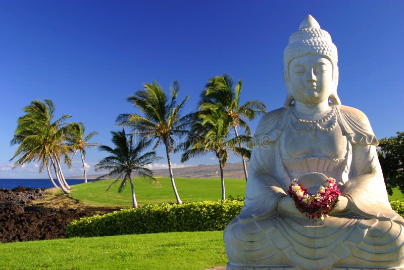 Buddha en paraíso foto de archivo libre de regalías