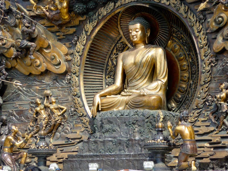 Buddha malowideł ściennych statua przy Lingshan
