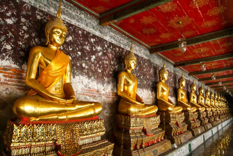 Buddha statua przy Watem Po zdjęcie royalty free Buddha statua przy Watem Po zdjęcie royalty free