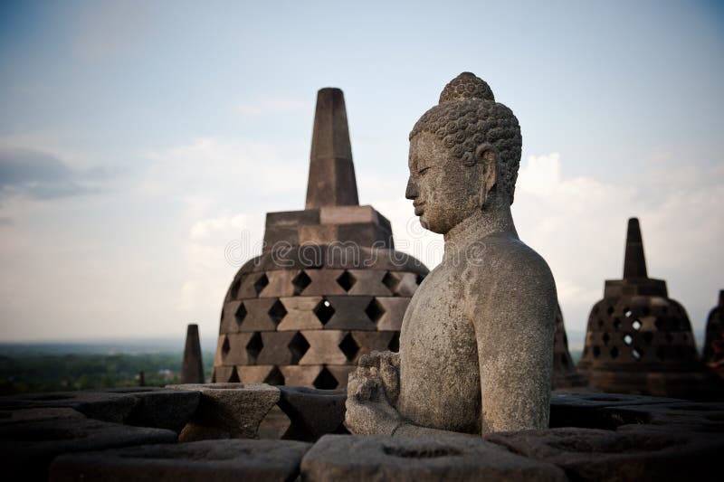 Buddha-Statue am Borobudur Tempel, Java, Indonesien lizenzfreies stockfoto Buddha-Statue am Borobudur Tempel, Java, Indonesien lizenzfreies stockfoto