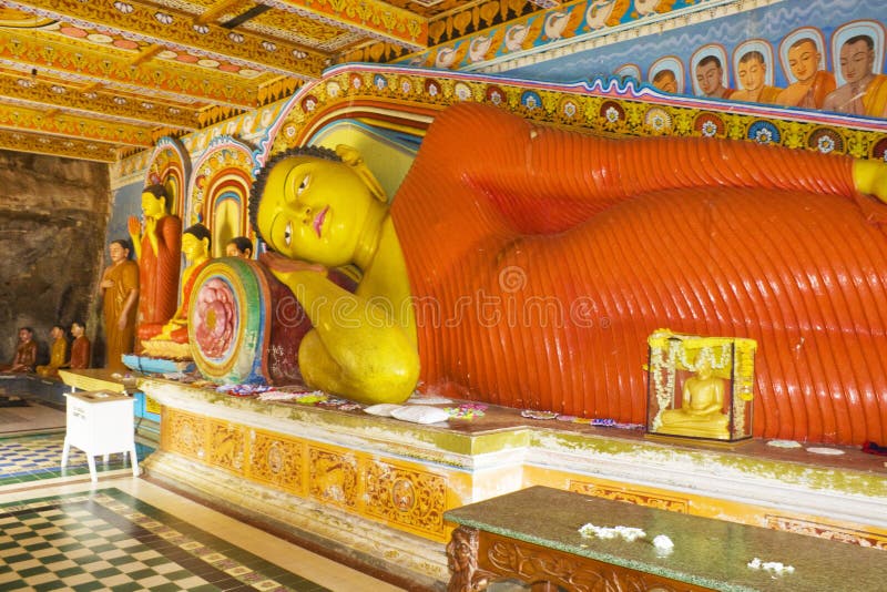 BuddhaStatuen am Isurumuniya Tempel, Sri Lanka Stockfoto Bild von