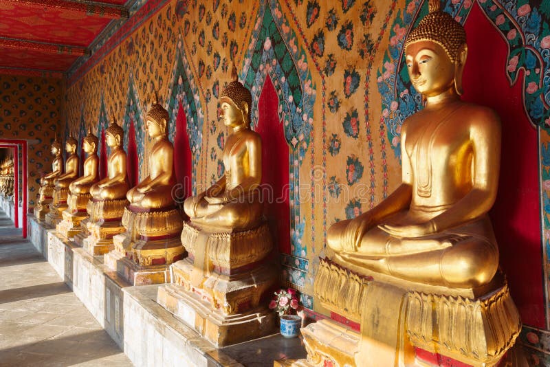Buddhas in Wat Pho. Bangkok, Thailand Stock Image - Image of arun, gold: 35750865