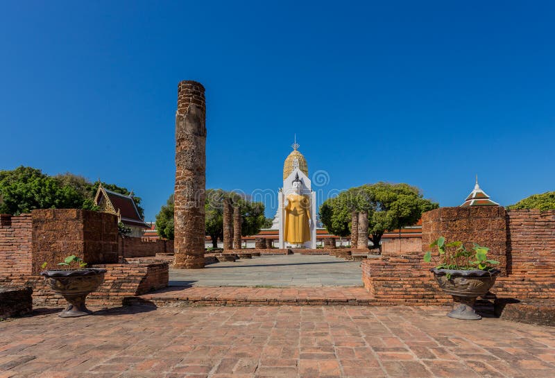 Buddhastaty på watPhra si Rattana Mahathat arkivfoton Buddhastaty på watPhra si Rattana Mahathat arkivfoton