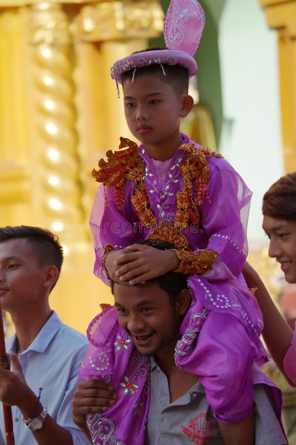 Buddhist Ceremony and Prayer for Buddha Editorial Photo Image of faithful, buddha 65100656