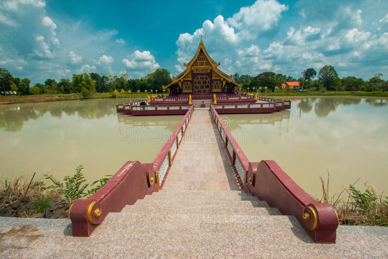Buddhist temple On the water Wat-pa-lahan-sai Thailand