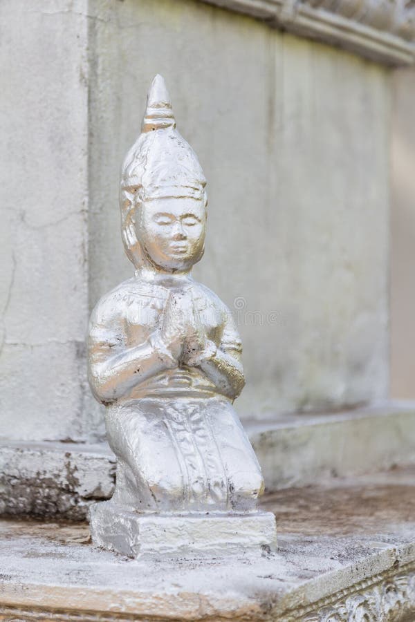 buddistisk staty royaltyfria bilder buddistisk staty royaltyfria bilder