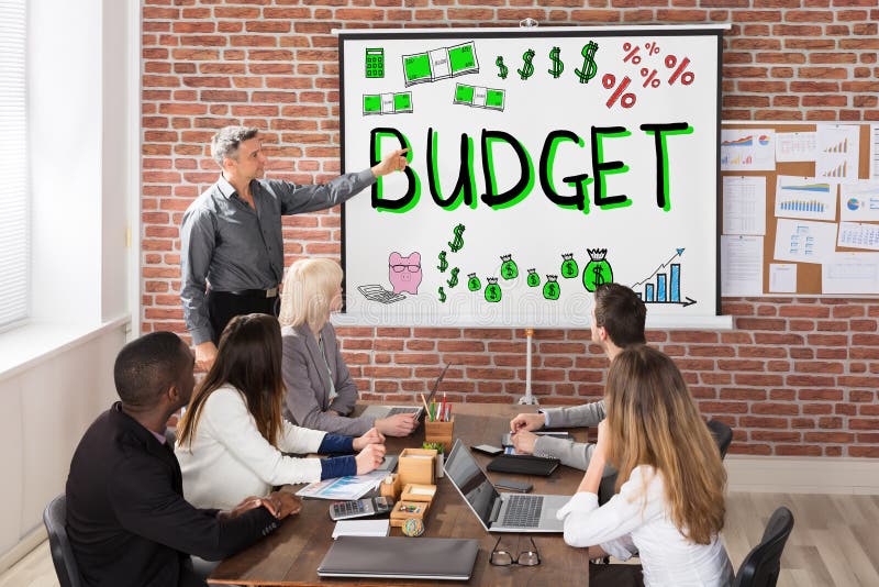 Budget- och finanspresentation arkivbild Budget- och finanspresentation arkivbild
